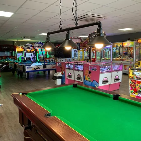 Pebble - No Pets Allowed - Pool, Sauna, Gym Pass Included Semesterbostad Filey